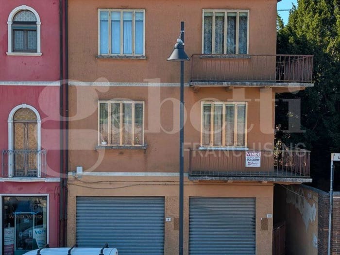 Casa con 6 locali in vendita in Cavarzere Via Umberto I, Centro, Cavarzere