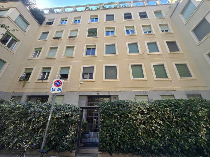 Appartamento quadrilocale in vendita in Via Goffredo Mameli, Indipendenza, Milano