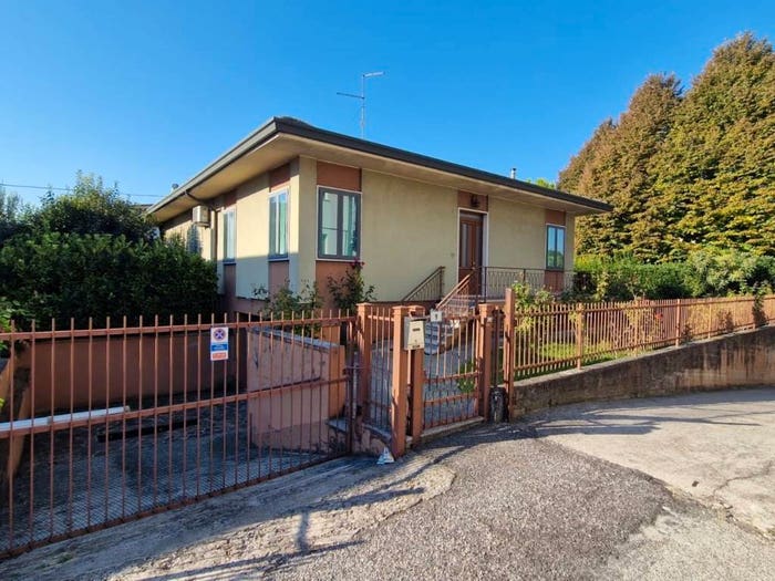 Casa con 6 locali in vendita in Via Venezia, Strà Montanara Pieve, Colognola Ai Colli