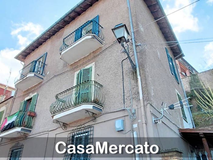 Appartamento quadrilocale in vendita in Via Giuseppe Lucatelli, Centro, Rocca di Papa