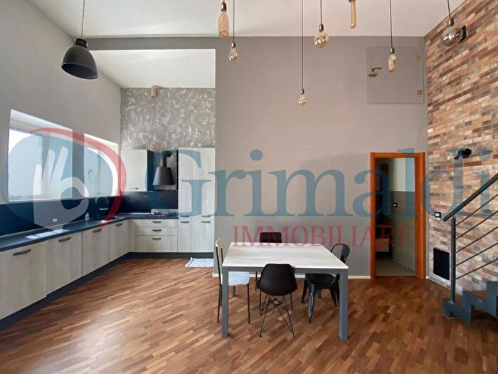 Appartamento trilocale in vendita in Via della Rivoluzione, Chiugiana La Commenda, Corciano