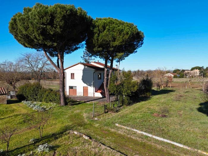 Casa con 6 locali in vendita in Mezzavia, Cortona