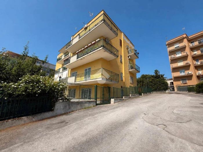 Appartamento con 5 locali in vendita in Via Alessandro Manzoni, Posillipo, Napoli