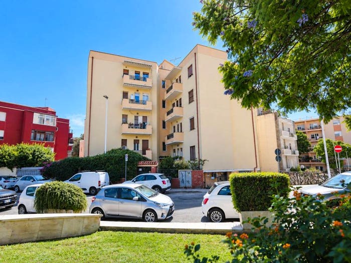 Appartamento quadrilocale in vendita in Via Ravenna, Bonaria, Cagliari