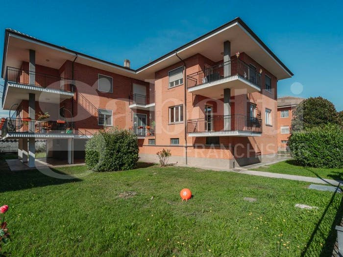 Appartamento quadrilocale in vendita in via Teologo Franco, Centro, Vigone