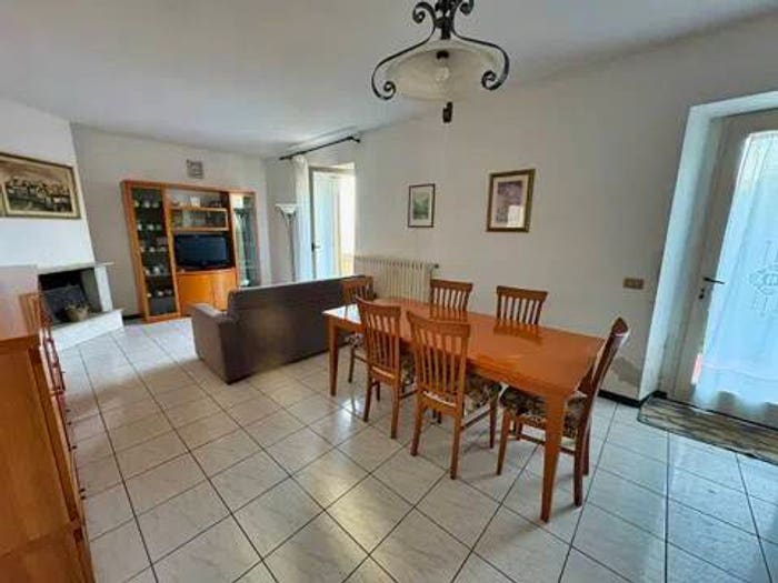 Casa con 5 locali in vendita in Località Tuori No Number, Tuori, Civitella in Val di Chiana