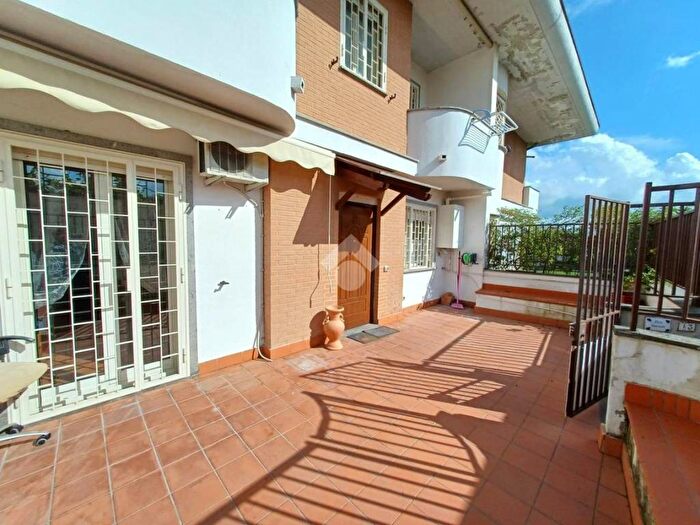 Casa trilocale in vendita in Via della Stazione di Cesano, Cesano, Roma