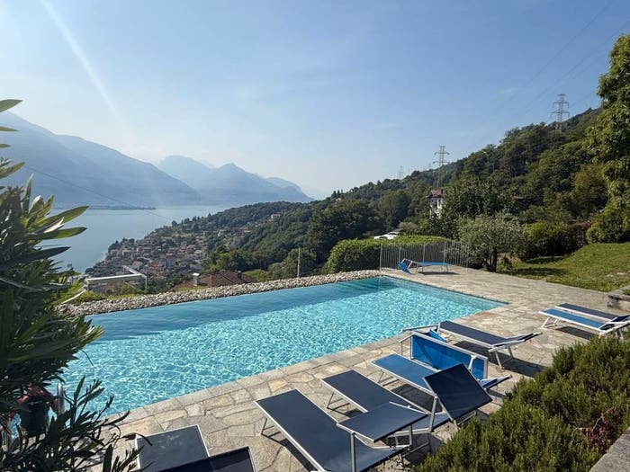 Appartamento trilocale in vendita in Via Tre Terre, Calozzo, Pianello del Lario