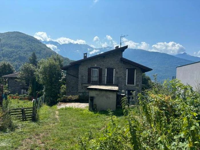 Casa con 6 locali in vendita in Via Piatana, Dazio