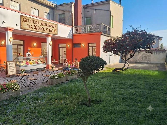 Casa con 6 locali in vendita in Via Bengasi, Mezzogoro, Codigoro