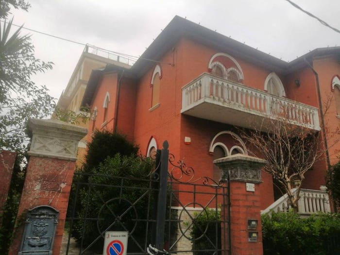 Casa con 6 locali in vendita in Via Alessandro Nini, Ospedale, Fano