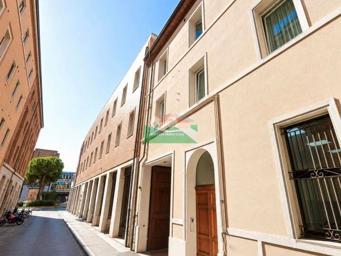 Appartamento con 6 locali in vendita in Via Corrado Ricci, Centro Storico, Ravenna