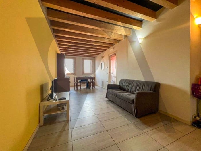 Appartamento trilocale in vendita in Via Fratelli Cairoli, Centro, Adria