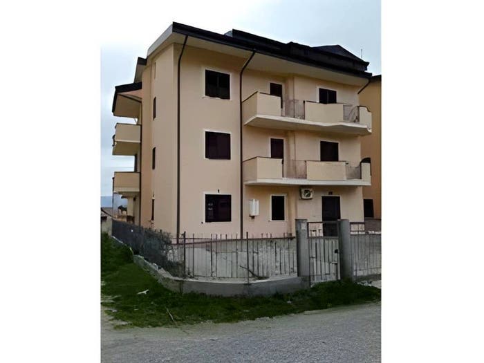 Appartamento quadrilocale in vendita in Via dello Stadio Montalto Uffugo CS Italia, Centro, Montalto Uffugo