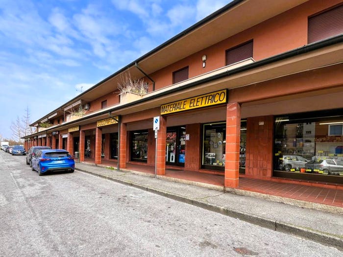 Appartamento trilocale in vendita in Via Monza, Centro, Pioltello
