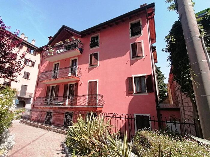 Appartamento bilocale in vendita in Via Settembre, Centro, Bellano