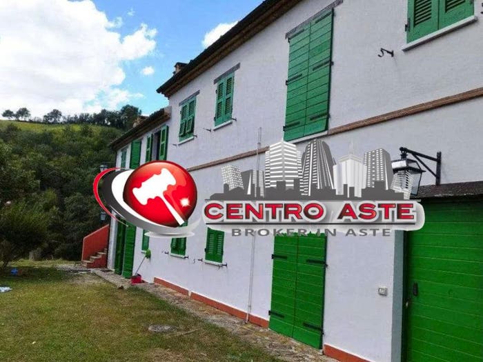 Casa con 6 locali in vendita in Strada Pieve Montefelcino PU Italia, Montefelcino