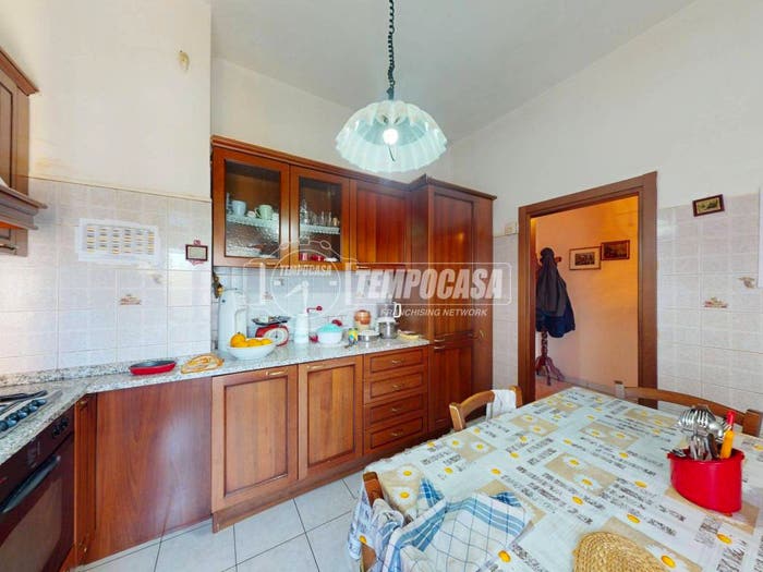 Appartamento quadrilocale in vendita in Via Varese, Castelnuovo Bozzente