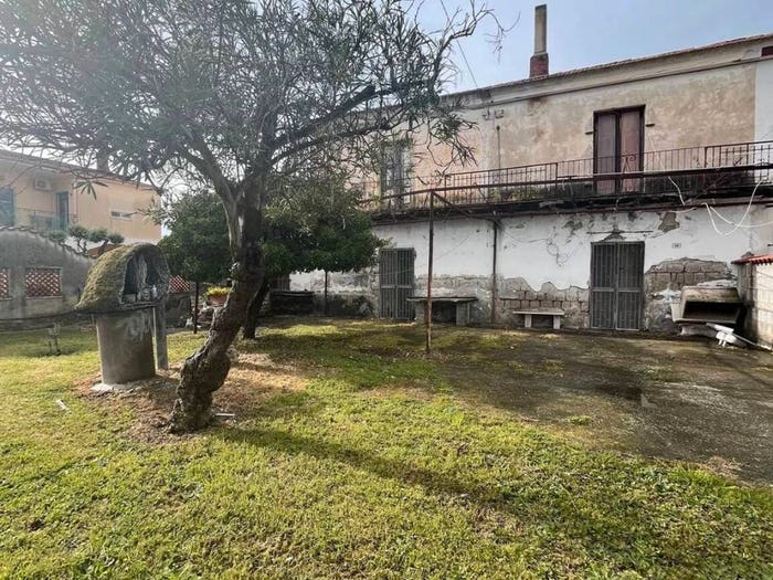 Casa quadrilocale in vendita in Via Italo Balbo SNC, Centro, Castel Volturno