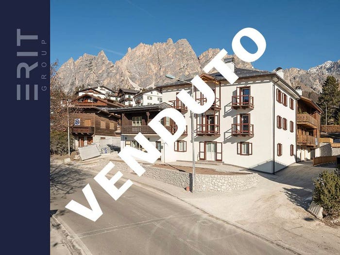 Appartamento con 5 locali in vendita in Strada Statale di Alemagna, Centro, Cortina d'Ampezzo