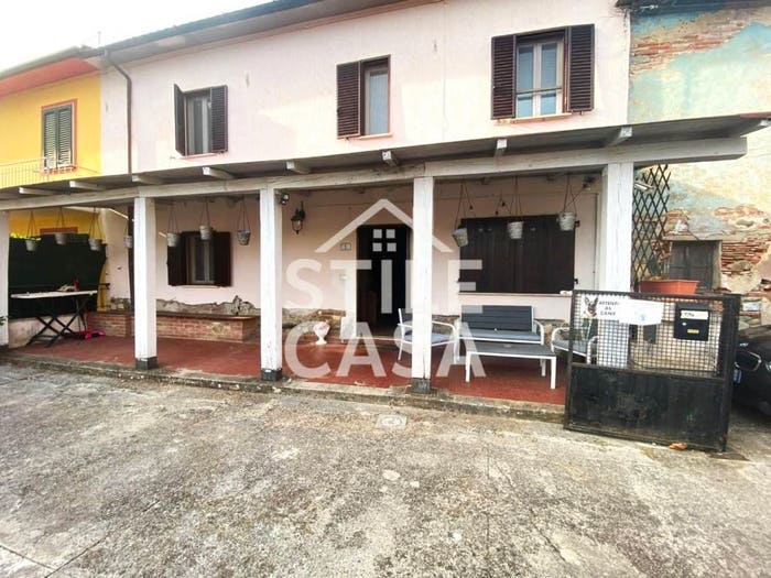 Casa con 6 locali in vendita in Via del Frullino Galleno, Fucecchio