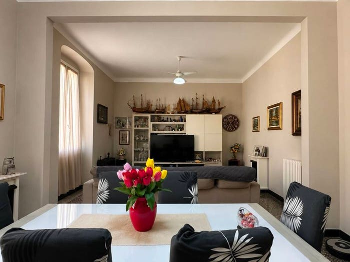 Appartamento con 6 locali in vendita in Via Sant'Ugo, Principe, Genova