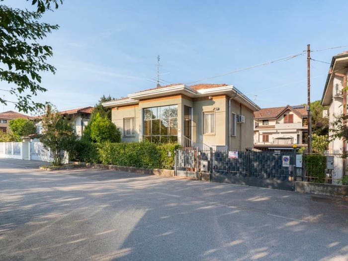 Casa trilocale in vendita in Via San Francesco d'Assisi, Cassano Magnago