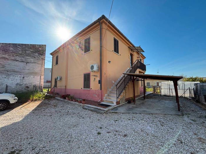 Appartamento quadrilocale in vendita in Via Don Morosini, Tollo