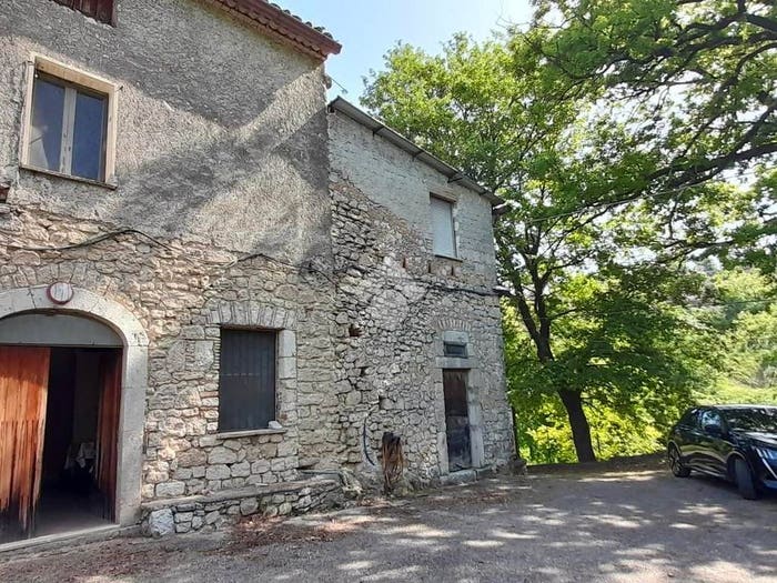 Casa trilocale in vendita in Via accorciatoia cosciano, Alatri