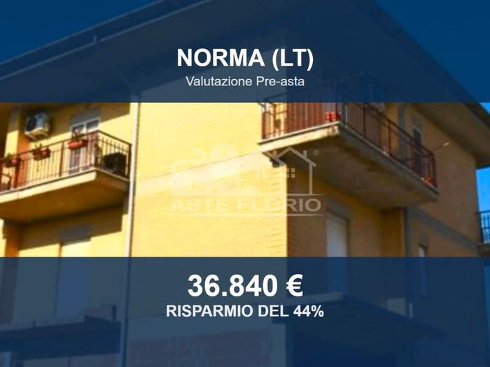 Appartamento con 6 locali in vendita in Via Michelangelo Buonarroti, Norma