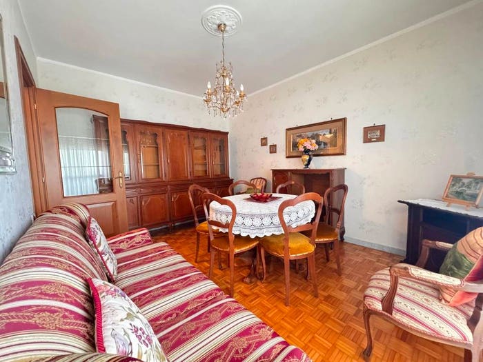 Appartamento con 5 locali in vendita in Via Carlo Linneo, Rivarolo, Genova
