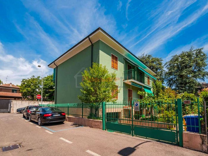 Appartamento trilocale in vendita in via Don Giovanni Minzoni, Centro, Pero