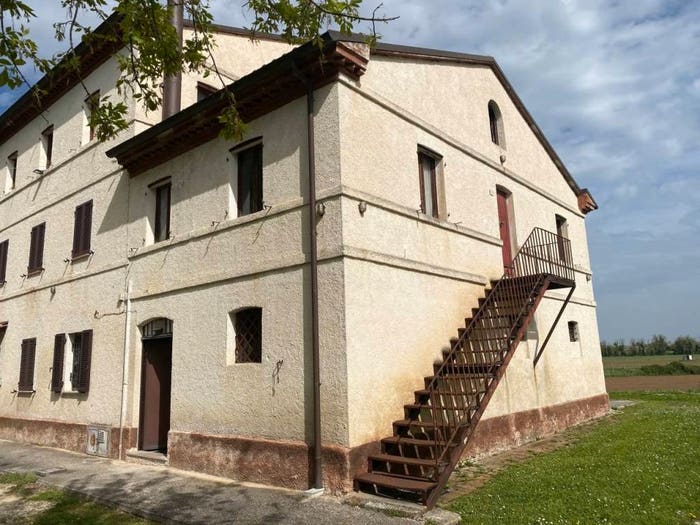 Casa quadrilocale in vendita in Monsano