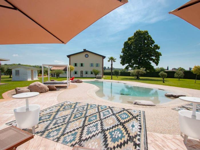 Casa con 6 locali in vendita in Via Montioni, Lazise