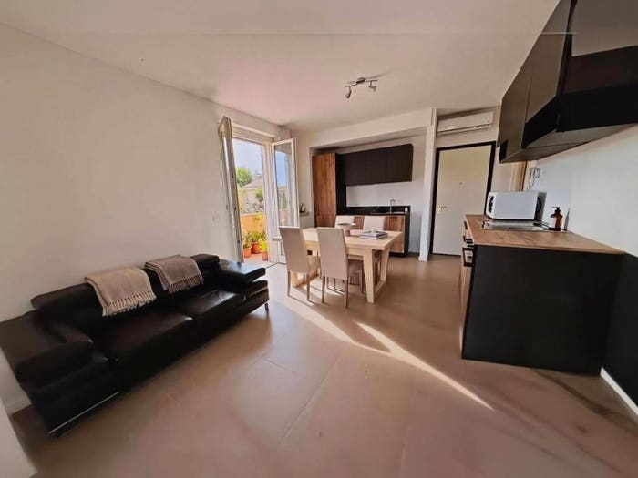 Appartamento quadrilocale in vendita in Marina di Massa Centro, Massa