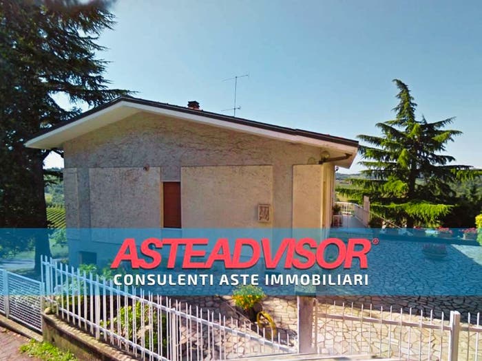 Casa con 6 locali in vendita in Via Fulvio Mazzucco A, Treville
