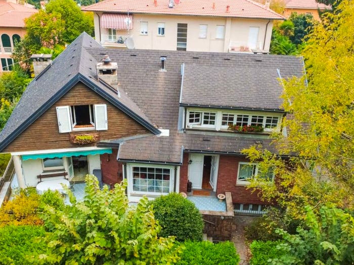 Casa con 6 locali in vendita in Viale Virgilio, Centro, Stresa