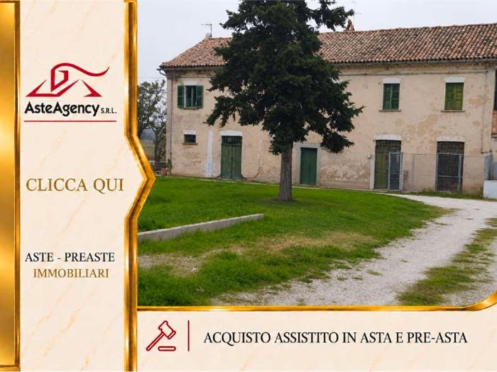 Appartamento con 6 locali in vendita in Via Madonna del Piano, Corinaldo