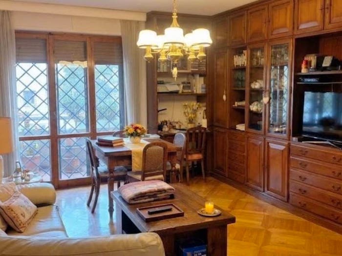 Appartamento con 5 locali in vendita in Centro, Scandicci