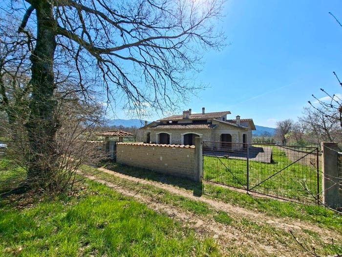 Casa in vendita in Via della Casetta, Poggio Nativo