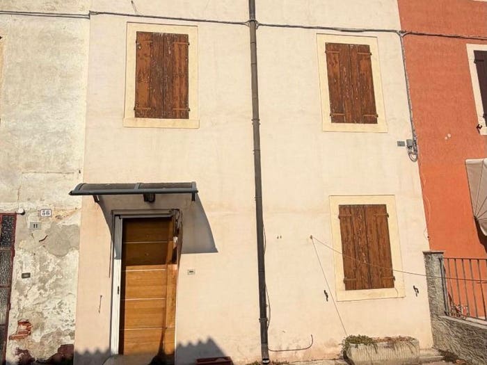 Casa con 5 locali in vendita in Via Belfiore, Pontepossero, Sorgà