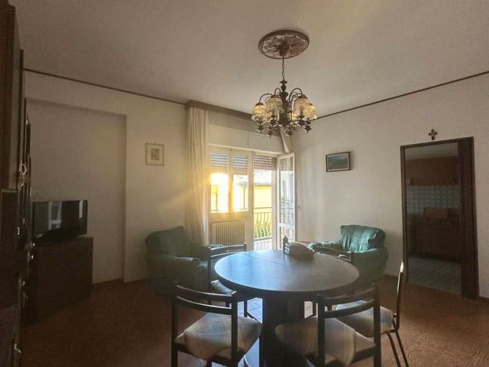 Appartamento con 5 locali in vendita in Centro, Castorano