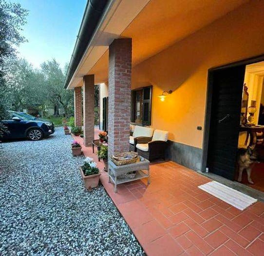 Casa con 5 locali in vendita in Fosdinovo