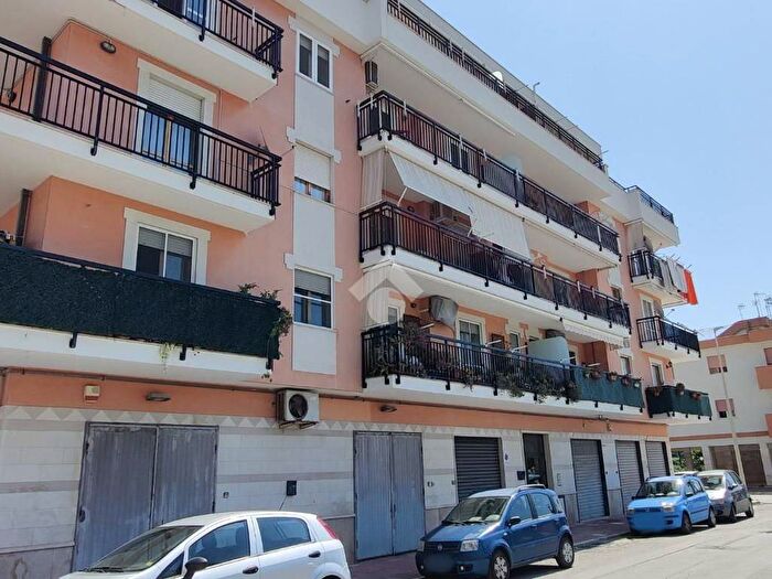 Appartamento quadrilocale in vendita in Piazza Repubblica, Centro, Margherita di Savoia