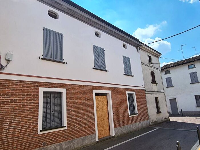 Casa con 5 locali in vendita in San Bernardo Olmo, Lodi