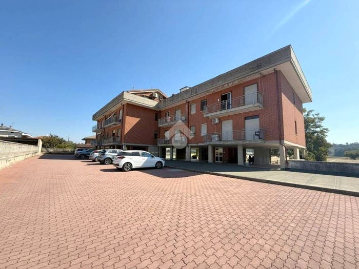 Appartamento quadrilocale in vendita in Via Salie, Centro, Rocchetta Tanaro