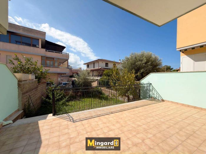 Appartamento trilocale in vendita in Via Sassolungo, San Giacomo Santa Barbara, Nettuno
