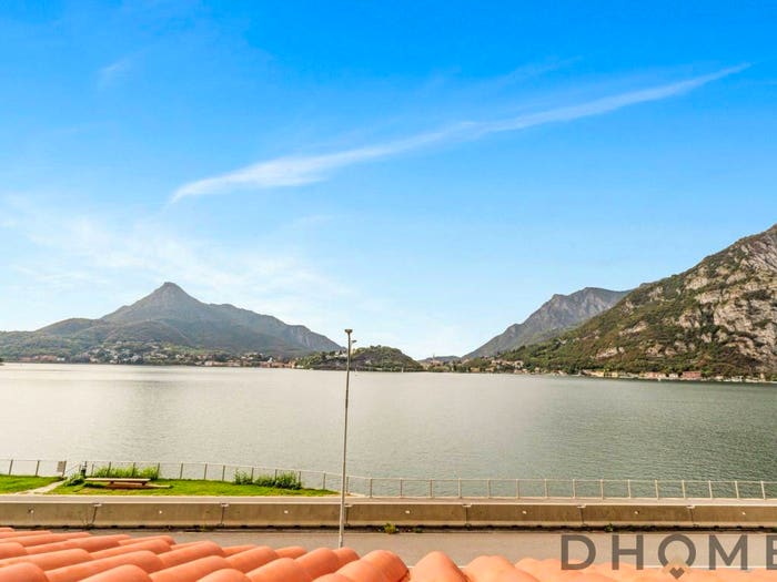 Appartamento quadrilocale in vendita in Lungolario Piave Lecco LC Italia, Lungolago, Lecco