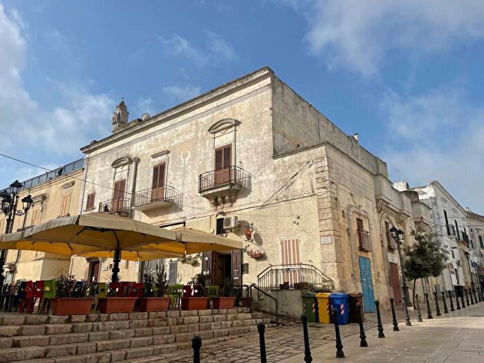 Casa con 6 locali in vendita in Piazza Plebiscito, Centro, Ginosa