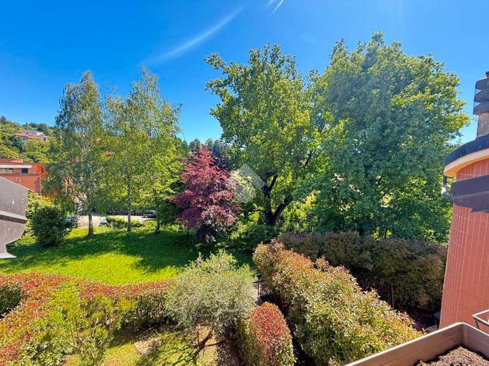 Appartamento con 5 locali in vendita in Via Privata Saint Germain Laprade, Calco